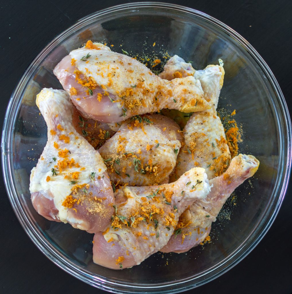 These blood orange and ginger chicken drumsticks come to together so easy, but look so stunning. This recipe is great to serve to company or for when you want a little more excitement in your week night dinner rotation. A mix of oranges ginger, and thyme gives it a zesty, tang that will leave you licking your fingers! thesimplesupper.com